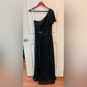 David's Bridal One Shoulder Mesh w/ Bea